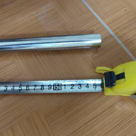 Lần đầu tiên mua hàng của nhà bán này mà sản phẩm bị lỗi nghiêm trọng như vậy. Thực sự thất vọng về sản phẩm, sai kích thước, thiếu linh kiện, nếu tính cả chân chốt thì miễn cưỡng mới được 1m6.