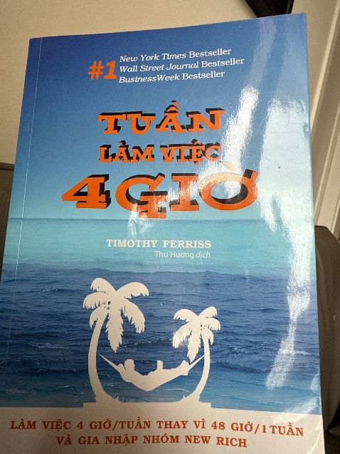 Cuốn sách câu người đọc bằng tiêu đề và một số đoạn viễn cảnh việc chỉ cần làm ít mà thu nhập cao. Tuy nhiên giải pháp vụn vặt, hời hợt, không có chiều sâu. Câu khách bằng viễn cảnh nhưng không có giải pháp liên quan để thực hiện nó một cách bài bản, hiệu quả