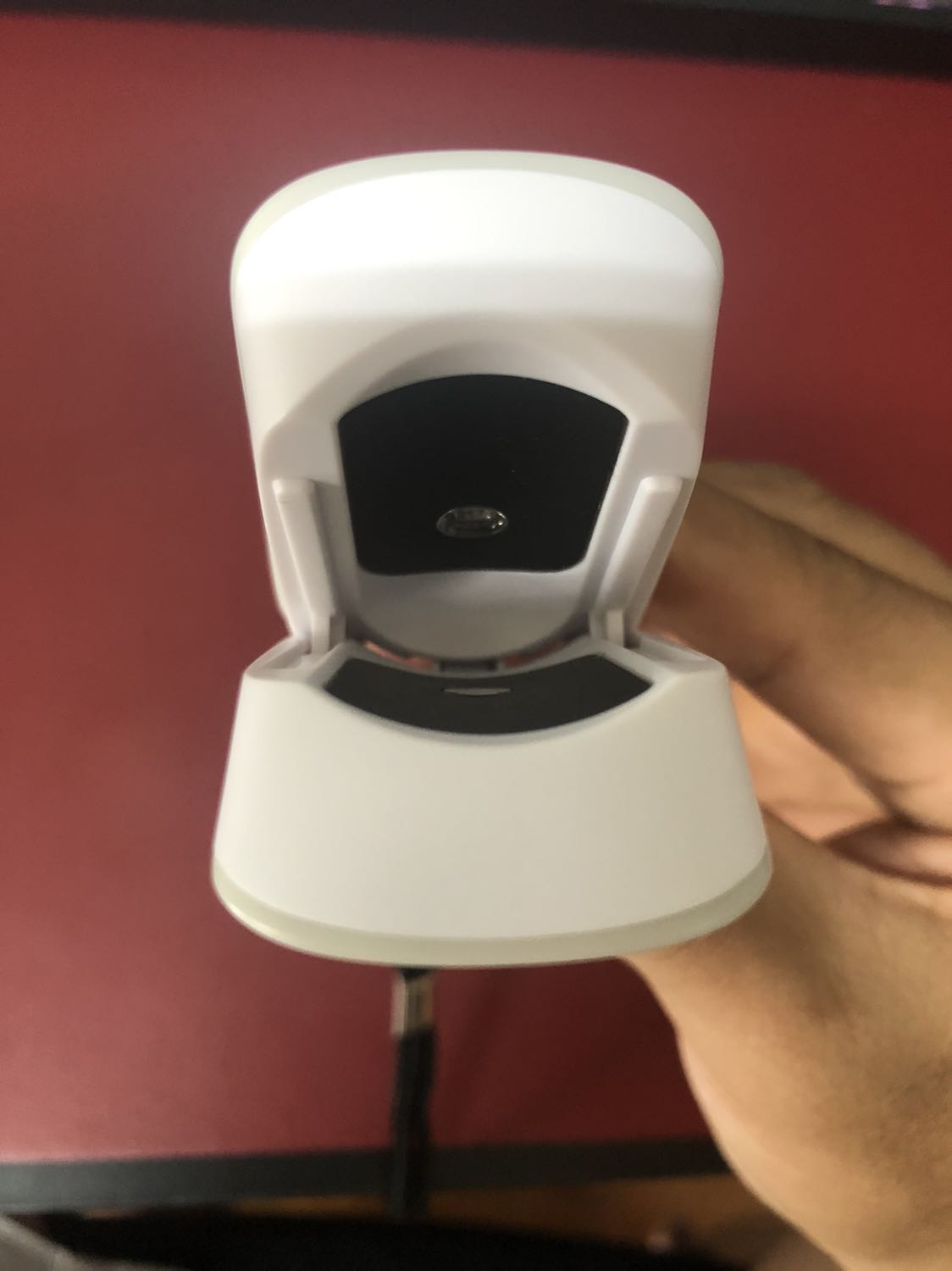 Giao hàng đúng hẹn.
Đóng gói rất cẩn thận.
Dễ sử dụng, so sánh với thiết bị khác đều ra kết quả giống nhau. 
Đã sử dụng được gần 2 tuần, xứng đáng với giá bỏ ra.
Cám ơn shop