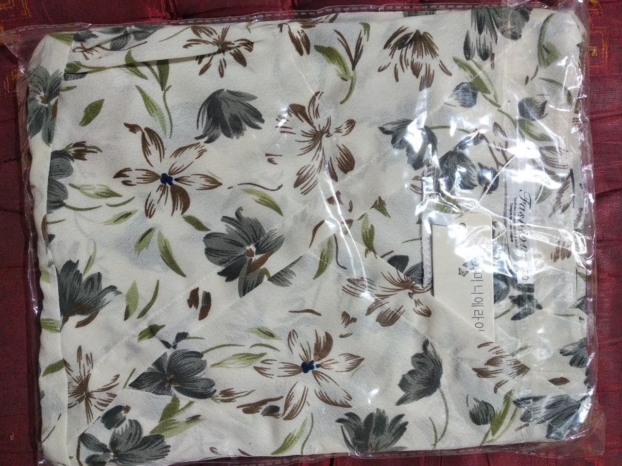 Rất hài lòng, sản phẩm chất lượng từ TIKI . cám ơn!