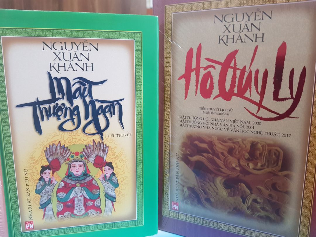 Mình thích văn phong của tác giả dù tiểu thuyết (lịch sử) Việt Nam không phải thể loại yêu thích của mình, nhưng Nguyễn Xuân Khánh đã thay đổi điều đó.
Sách bọc nilon, sạch - mới, in đẹp, giao hàng nhanh hơn dự kiến.