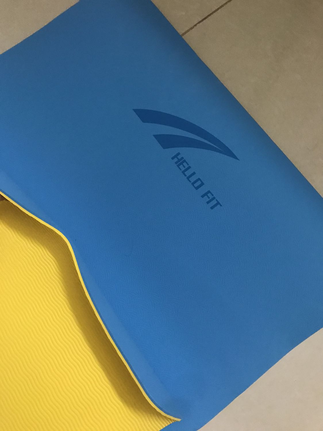 Thực sự quá hàil lòng, thảm dày dặn y hình có cả túi đựng, sẽ ủng hộ shop dài dài