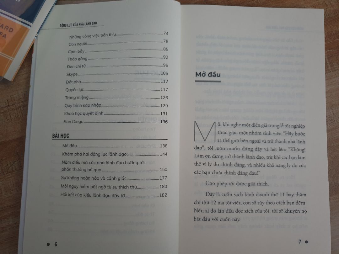 Sách viết dưới dạng một câu chuyện khá thú vị.
Bookcare bọc cẩn thận, sách mới. Sách viết dưới dạng một câu chuyện khá thú vị.
Bookcare bọc cẩn thận, sách mới.