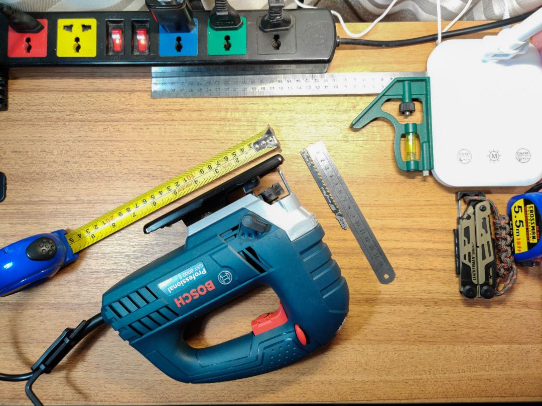 TIKI giao hàng quá nhanh. Máy Bosch thì miễn bàn, quá ok.