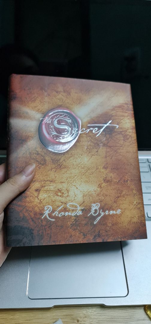 Sách đẹp, mới không tì vết, giao nhanh, nói chung là ưng ý. Tải lên một số hình ảnh cho các bạn tham khảo.