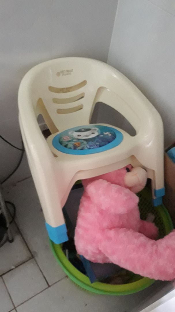 hàng đẹp,chắc chắn và dễ sử dụng.nhà 2 đứa con gái tiki giao 2 cái màu xanh, cũng ưng. hàng đẹp,chắc chắn và dễ sử dụng.nhà 2 đứa con gái tiki giao 2 cái màu xanh, cũng ưng.