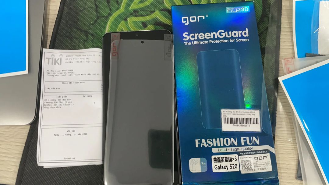 Đặt S20 Plus giao S20 :( Hix