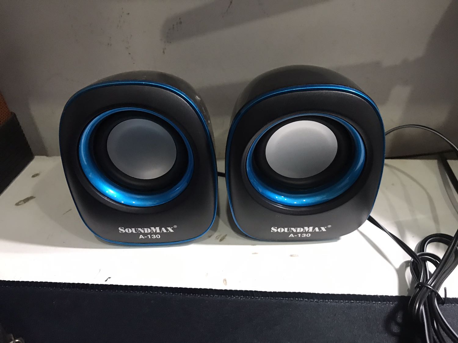 Đóng gói của Tiki và shop đẹp, giao hàng nhanh. Nhìn sản phẩm gọn nhỏ đúng sản phẩm là vui. Mới nhận hàng chưa biết tốt bền không, chứ giao hàng nhanh và đóng gói đẹp là hài lòng trước đã. Xin ủng hộ tiki