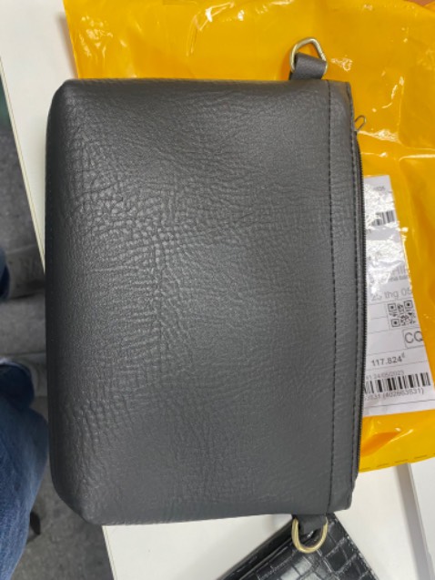 Giống như mô tả, hàng đẹp. Giao hàng đúng hẹn Giống như mô tả, hàng đẹp. Giao hàng đúng hẹn