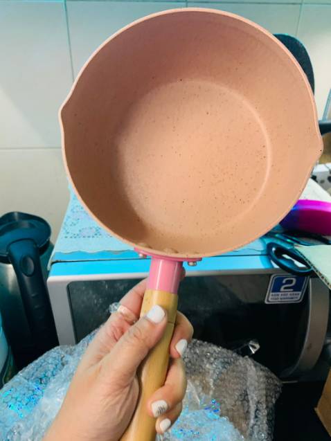 Chảo dày dặn, chống oke. Hàng rẻ mà đẹp, mình sẽ mua thêm