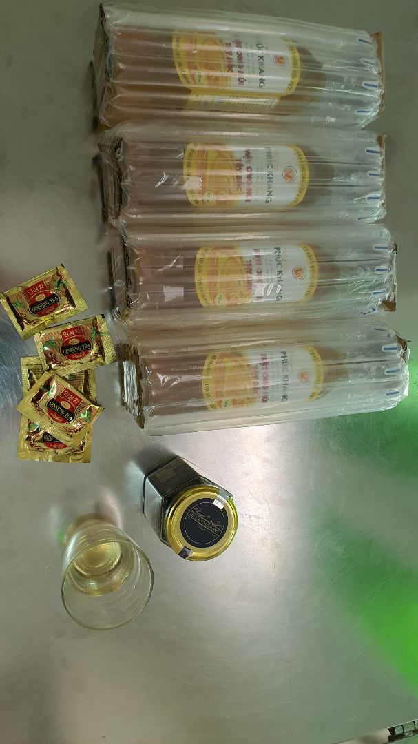 Đóng gói cẩn thận. mật đẹp. chờ 1 thời gian dùng mới đánh giá chi tiết được.