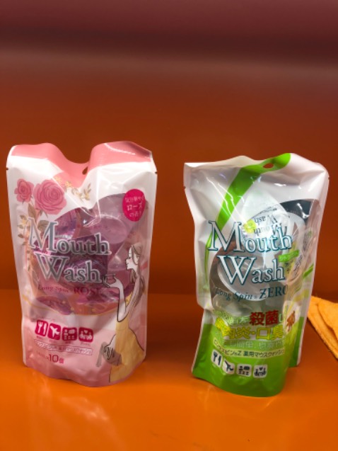 Phù hợp với dân văn phòng, tiện lợi khi đi gặp khách hàng. Sản phẩm có mùi thơm, dễ chịu, lưu hương lâu.