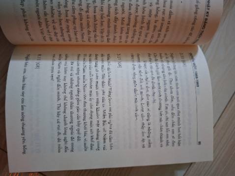 Sách có làm thành phim nha, siêu hay luôn, đọc vừa buồn vừa thương