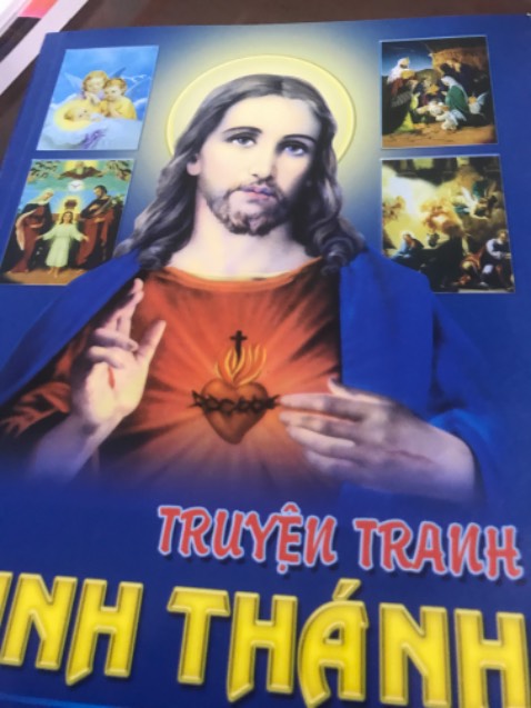 Hình ảnh tương đối rõ. Nội dung xúc tích dễ đọc. Rất Thích hợp cho việc giáo dục Đức tin cho con em trong gia đình.