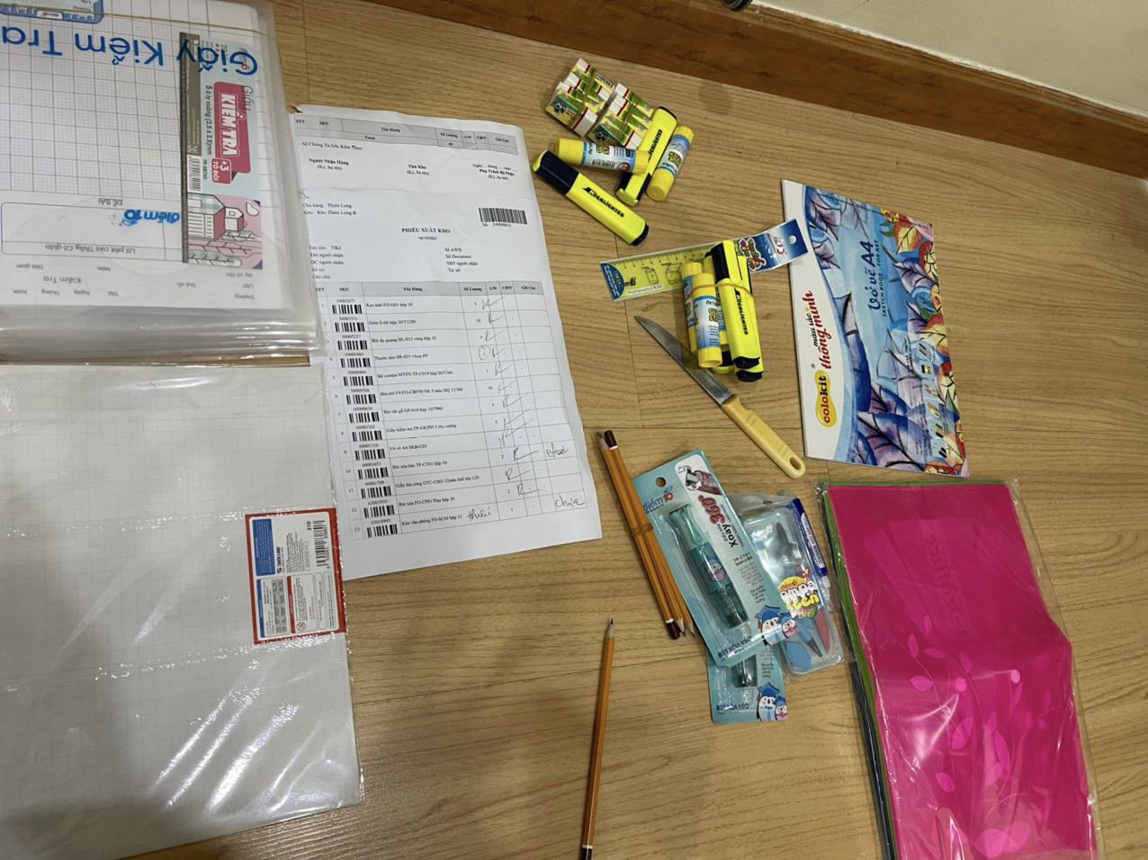 món này giao thiếu, không có trong thùng