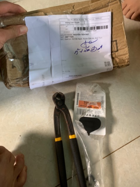 Giao hàng ko đúng như hình đăng bán. Đừng mua của shop bán hàng *** đảo. Hàng rỉ sét cũ.