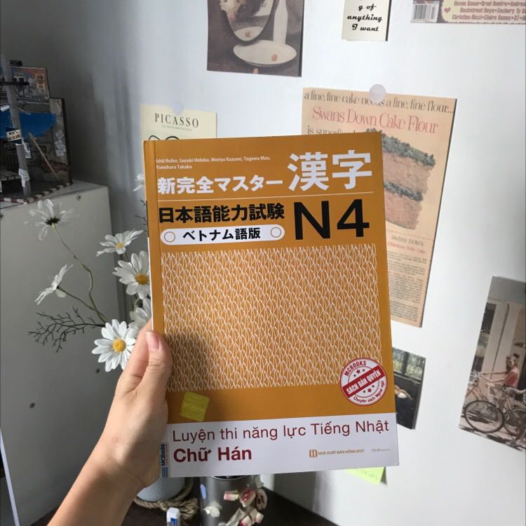 Tiki giao hàng nhanh và bọc sách cẩn thận, có lớp túi trong bao ngoài sách nữa. Giấy màu ngà ngà nhìn xinh lắmm Tiki giao hàng nhanh và bọc sách cẩn thận, có lớp túi trong bao ngoài sách nữa. Giấy màu ngà ngà nhìn xinh lắmm