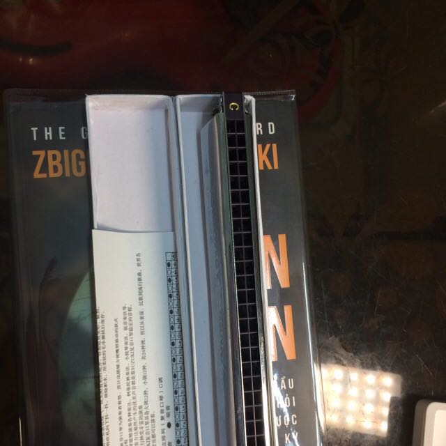 kèn ngọai hình và âm thanh tốt, quá tuyệt vời cho người mới tập