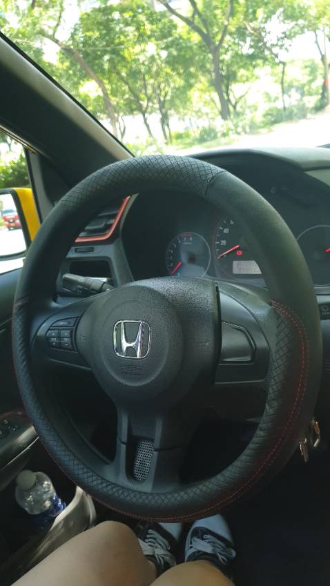 Sản phẩm đúng mô tả cho cảm giác êm và chắc tay khi cầm lái. Rất đáng mua và sẽ tiếp tục ủng hộ shop khi có nhu cầu