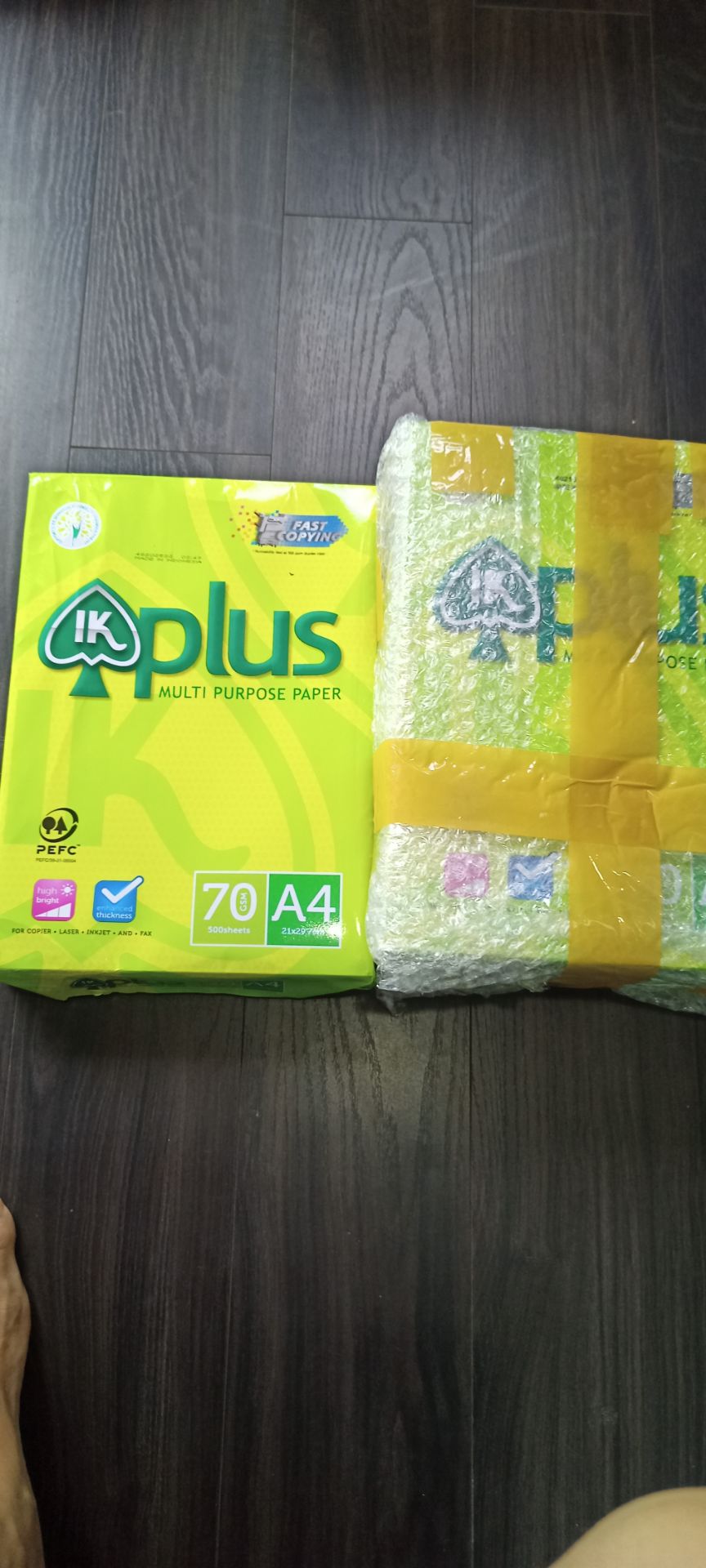 Cảm ơn shop giao hàng nhanh, sản phẩm tốt y như quảng cáo , giấy rất tốt in ko bị kẹt giấy , mình chỉ dùng loại giấy này vì giấy rất tốt. Sẽ tiếp tục ủng hộ shop