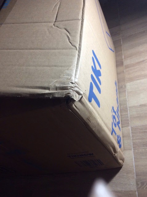 Lót quá sơ sài khiến hộp bị móp