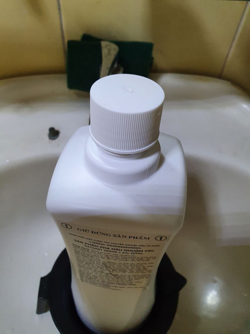 hàng chất lượng ko đảm bảo, ko thể kiểm định vì khi mở ra ko co tem hay gì niêm phong là hàng chính hãng, tiki hãy cẩn thận với những nhà cung cấp này