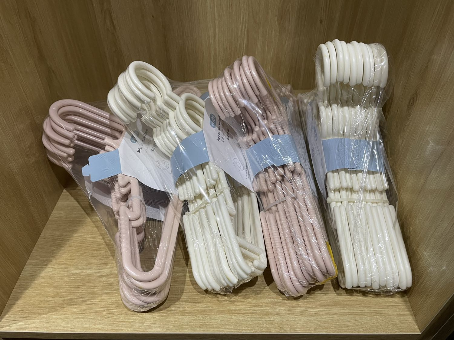 Móc đẹp chắc chắn, đóng gói tốt, giao hàng nhanh