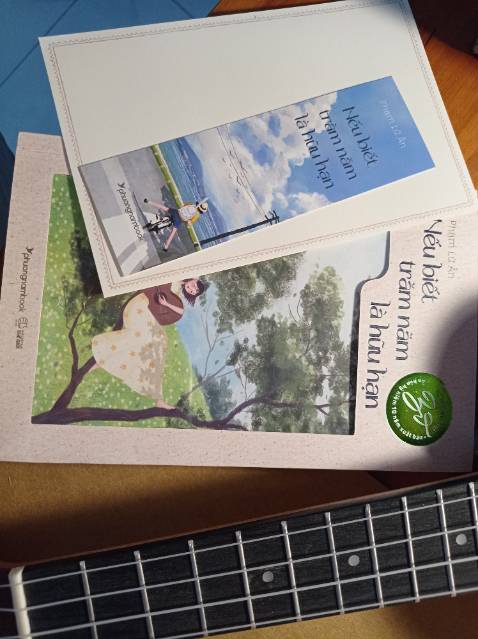 Đầu tiên về phần nhìn là t chấm 10 điểm rồi đó, không điểm gì để chê. Dù mới đọc vài chương đầu nhưng thạt sự rất chất lượng luôn, cảm giác nhìn thấy chính mình ở bên trong đó v. Tiki giao rất nhanh, nch là rất ưng