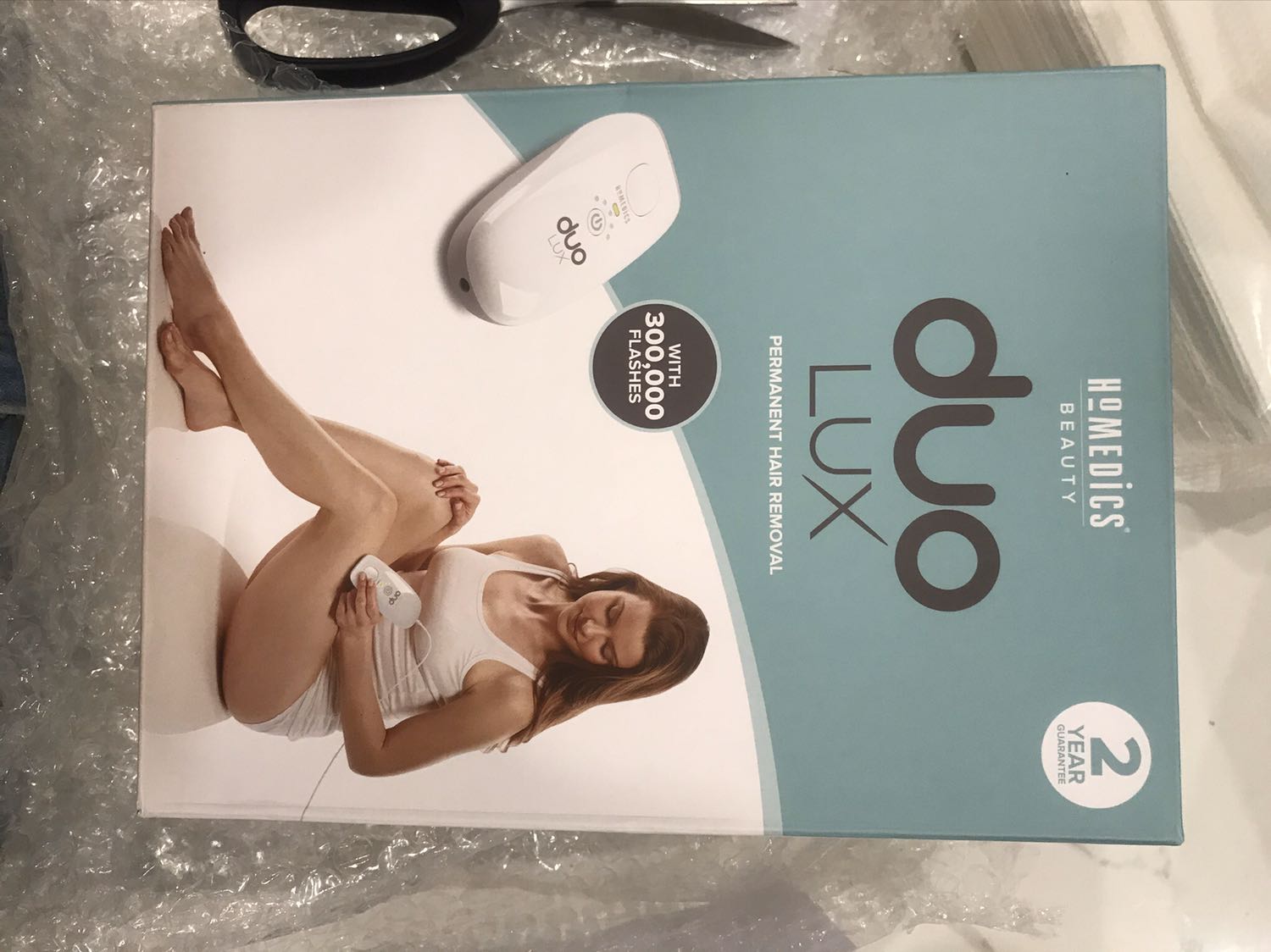 Máy triệt rất ok, mình triệt lông chân được 5 lần thì những lông cứng đã tự rụng dần, có thể rút ra được lông dễ dàng, lông mọc lại sau 3 lần đầu nhanh nhưng sang lần t4 thì chậm dần
Rất đáng tiền