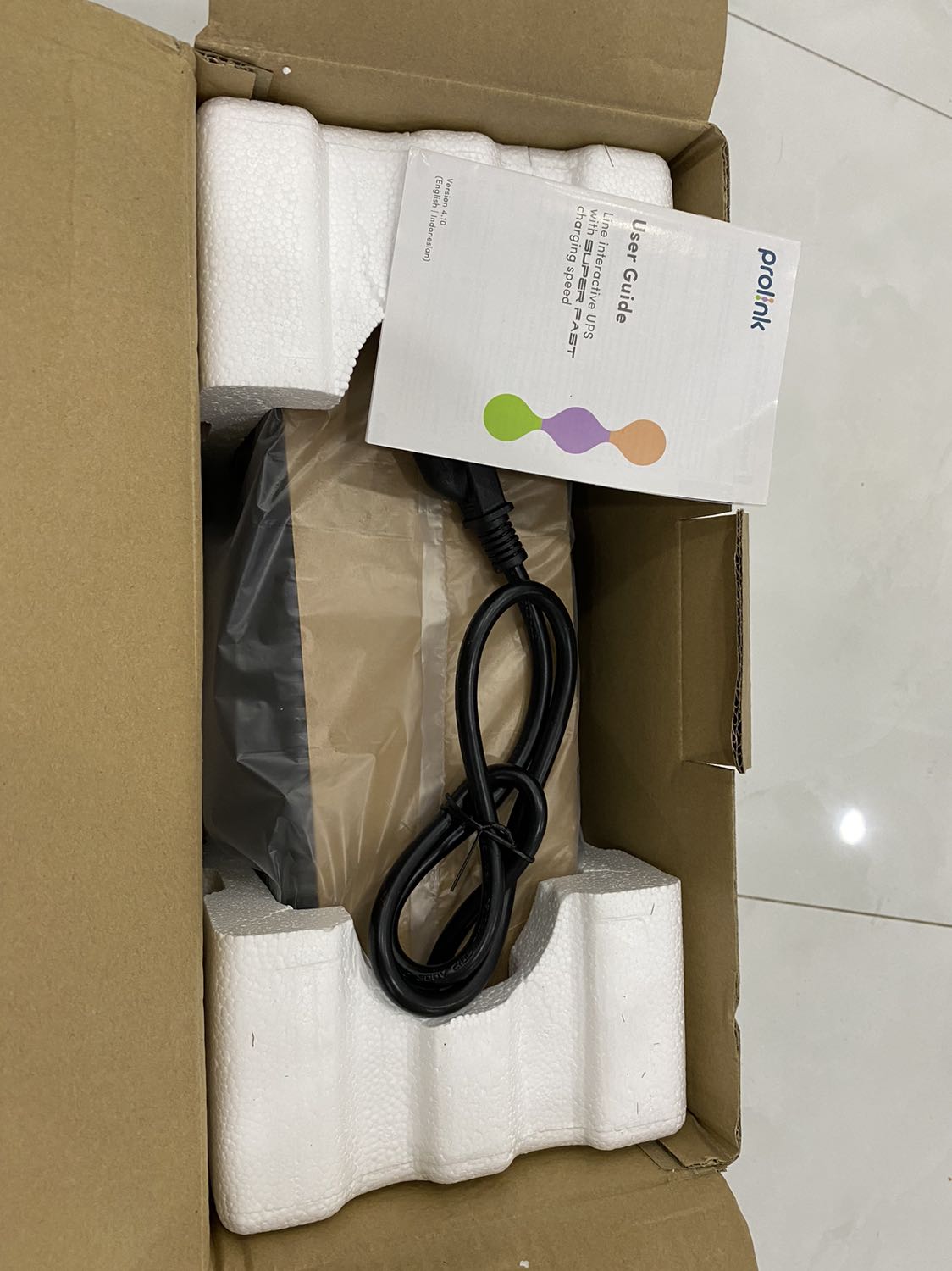 Mới nhận đc bên tiki giao , hàng còn mới nguyên seal ko hư hỏng gì . Nvien tư vấn nhiệt tình hỗ trợ