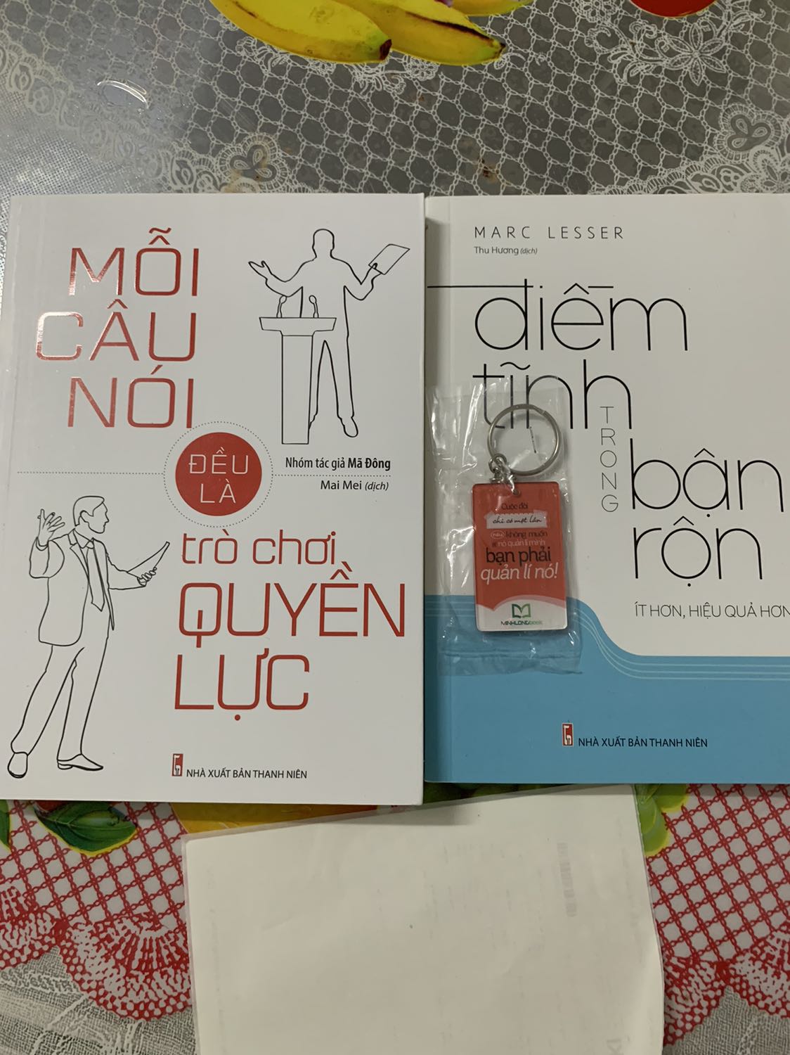 MMình lưng sách lắm. Nhưng do dịch chờ giao hàng lâu quá MMình lưng sách lắm. Nhưng do dịch chờ giao hàng lâu quá
