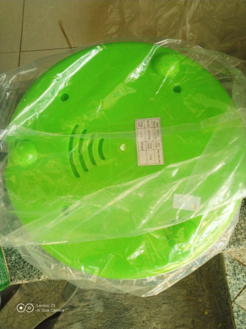 giao nhầm hộp mực 05/80 thành máy làm giá, đơn hàng đặt 1 tháng mới nhân được, còn giao nhầm, 2 sao vì tình hình dịch