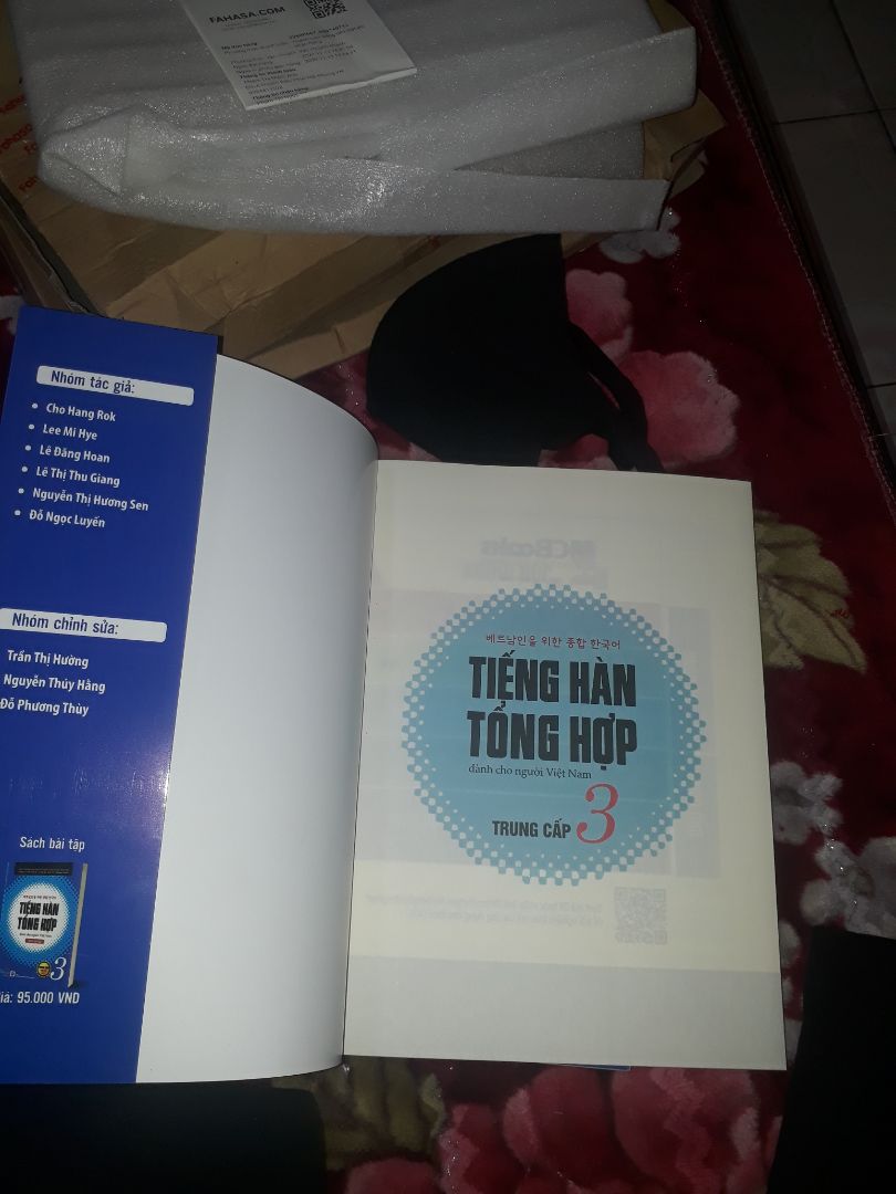 Sách đẹp lắm mọi người ạ. Khác hẳn sách photo ở trường. Sách này còn có mã truy cập MCBOOKs để học nữa ạ. Mua vào đợt flashsale rẻ lắm ạ!!