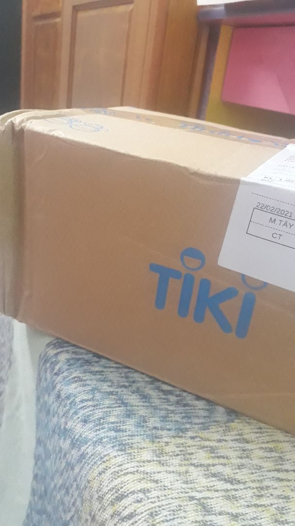 Đóng gói tốt, ngươi giao hàng thân thiện, thời gian giao sớm hơn dự kiến 1 ngày, bìa đẹp, nhóm dịch rất có tâm.
May mà giao hôm nay, thứ hai lại bận rồi.