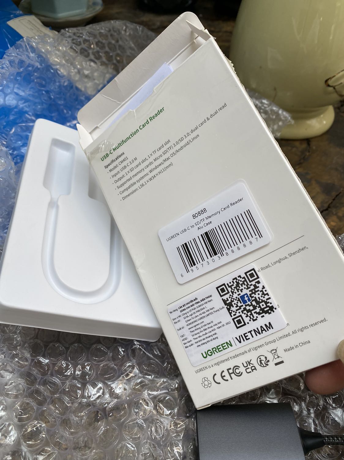 Đóng gói cẩn thận, Sản phẩm đúng mô tả, đẹp bằng kim loại nhìn chất lượng, shop tư vấn nhiệt tình