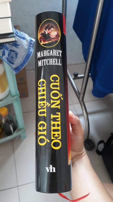 sách đc bọc nilong đầy đủ, bìa dày đẹp không bị trầy ,lật sơ sơ thấy các trang sách đều màu trơn dày có mùi thơm của sách mới team mác các thứ đầy đủ, giá sale cũng rẻ, giao 1 ngày là có, lần đầu trải nghiệm mua trên tiki rất hài lòng.