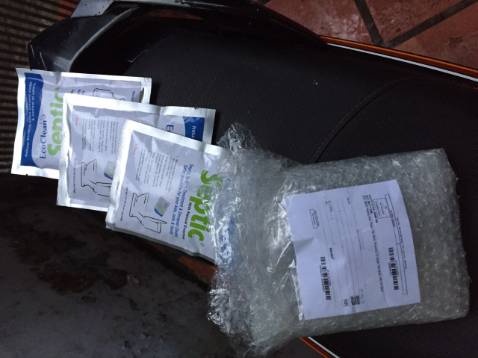 Sáng nay Tiki giao hàng cho tôi bị thiếu: Tôi mua 3 combo (tổng cộng 09 gói) số tiền là 639 000đ. nhưng tiki mới giao có 01 combo (3 gói) và lấy đủ tiền. Do người nhà nhận hộ nên tối tôi về mới phát hiện. xin báo để tiki giải quyết giùm.