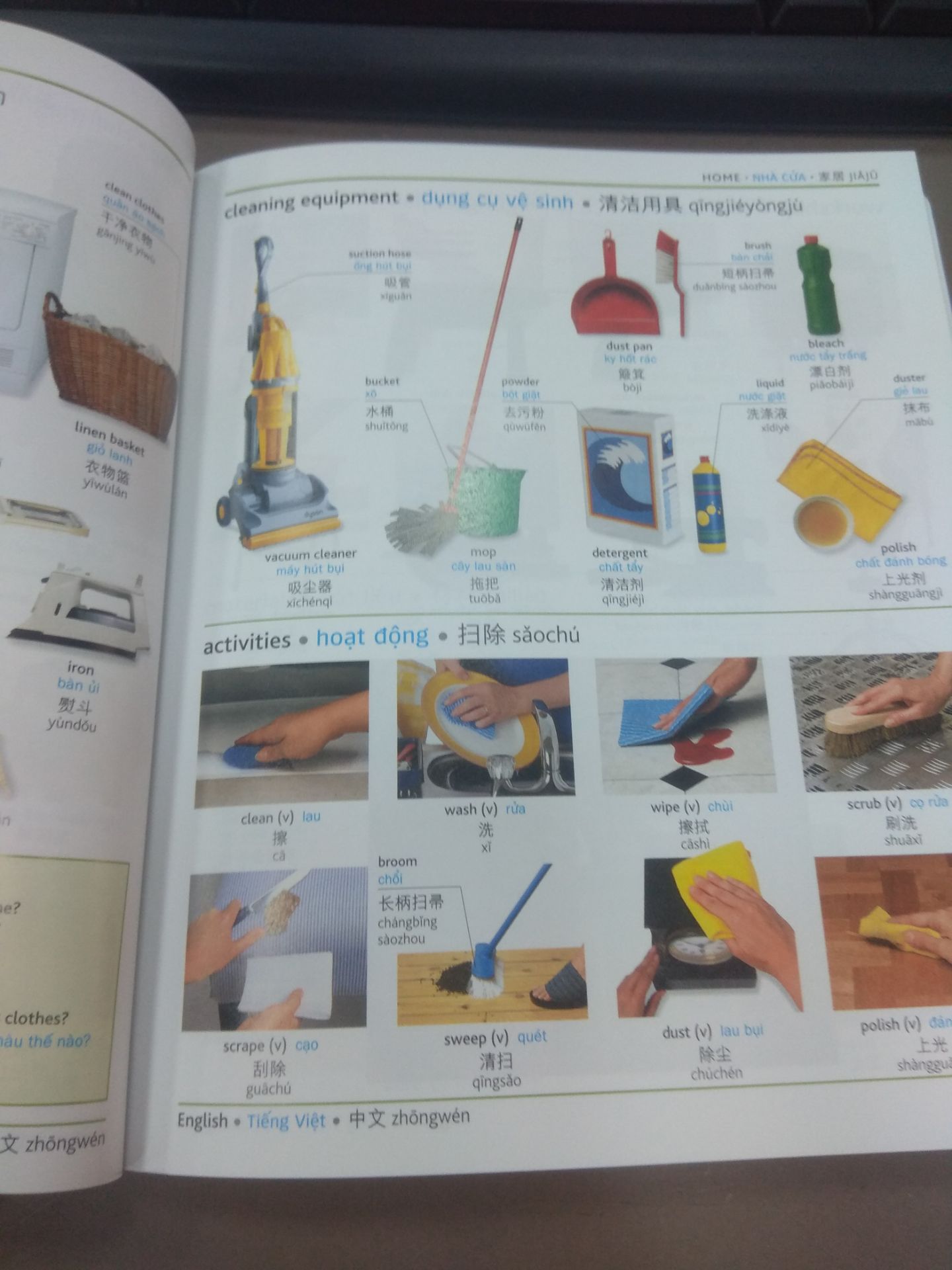 Mình đã nhận được hàng. Phải nói là hài lòng với sách,  đầy đủ ba ngôn ngữ,  sách nhỏ bằng vở học tiện mang đi. Giấy tốt và mịn,  thích thú cho việc học. 
Bạn nào có nhu cầu nâng cao song ngữ anh trung thì nên mua quyển này