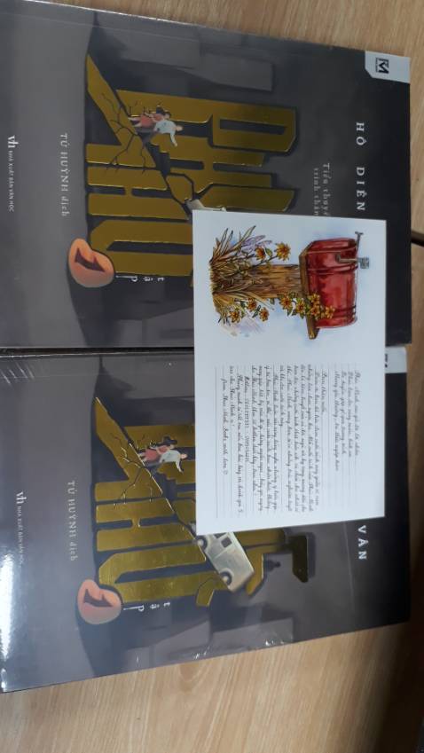 Đặt bộ sách tập 1 và tập 2 thì giao cả quyển tập 1 phản hồi với cửa hàng gọi điện và nhắn tin nhiều lần vẫn chưa thấy hồi âm đổi trả lại cho khách.