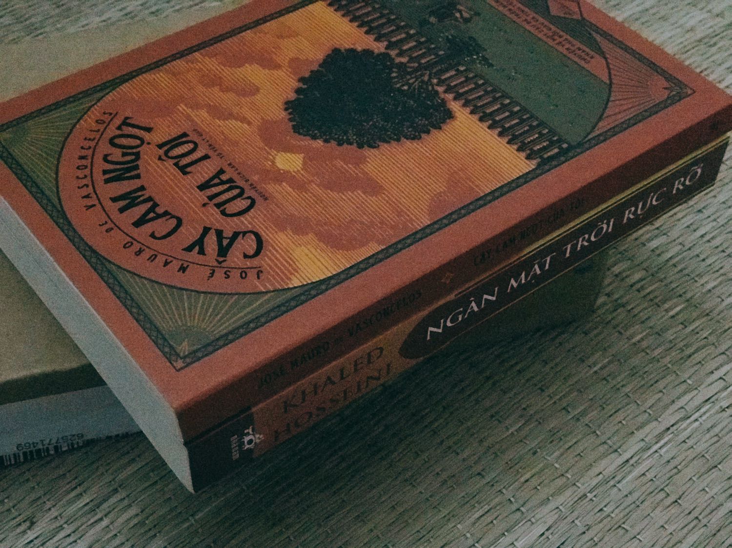 Gói hàng kỹ, đóng bao đàng hoàng ko bị cong góc hay trầy xước. Giao đúng thời hạn