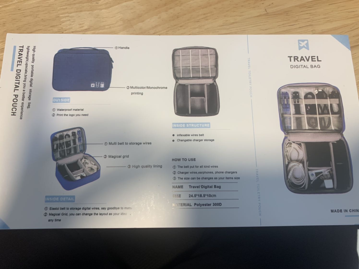 Túi phụ kiện đẹp như quảng cáo, chất liệu  dày dặn, đường may kỹ càng có độ hoàn thiện rất cao, ko có chỉ thừa
Tiki giao hàng nhanh, đóng hàng cẩn thận, cho 5 sao nhé