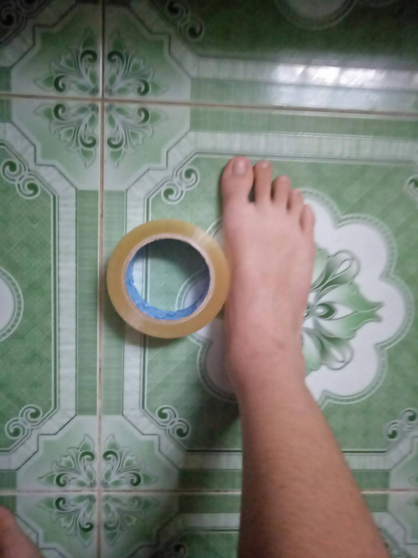 Băng keo đẹp chất lượng, mình mua vào ngày sale 1212 nên giảm còn 15.000đ và được giao hàng miễn phí ??????