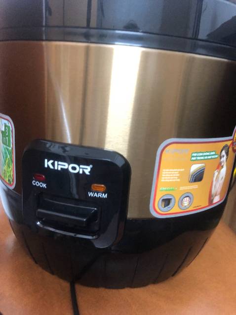 Nồi đẹp lắm hàng chính hãng nấu cơm ngon dẻo thích lắm hàng xịn có khác shop giao hàng nhanh nữa rất ok