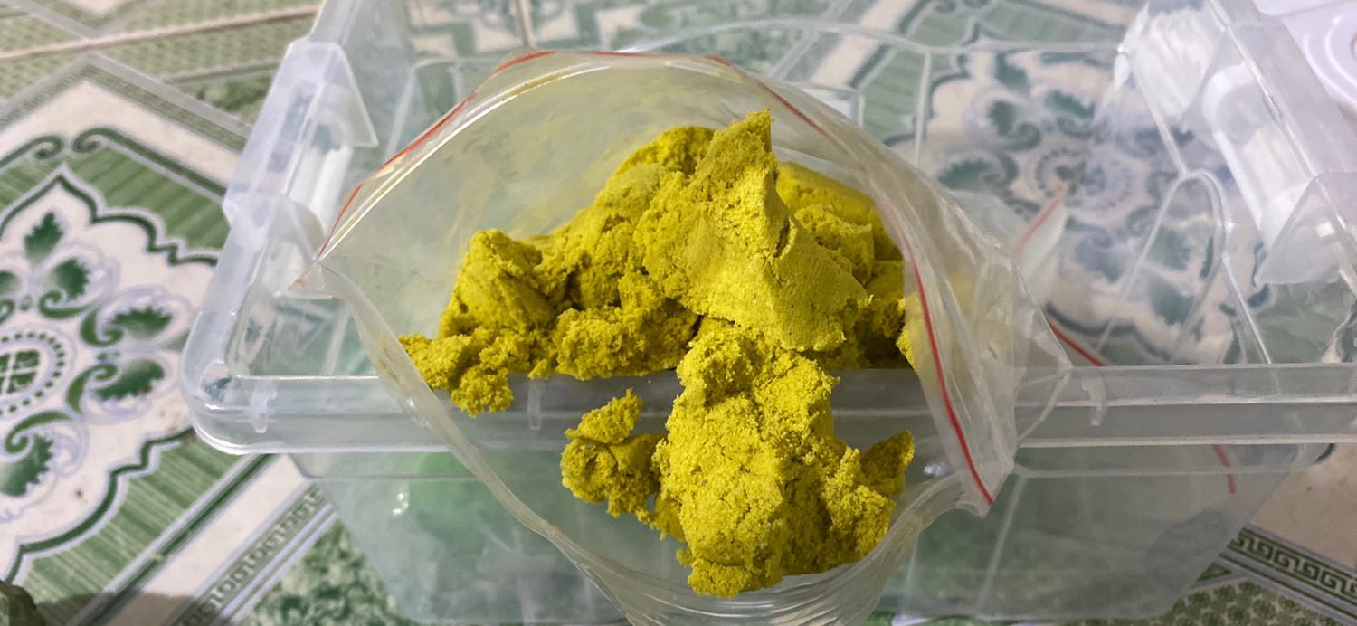 Quá mềm và dẻo . Không có độ dính mấy. Cứ thích lặn cái gì rồi lại bị tung ra. Quá mềm và dẻo . Không có độ dính mấy. Cứ thích lặn cái gì rồi lại bị tung ra.