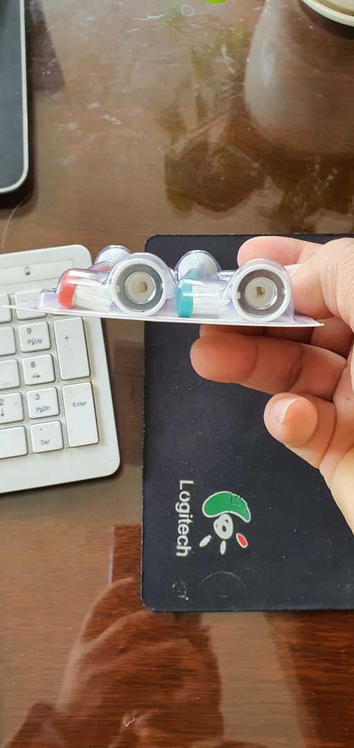 Chuẩn luôn cho máy đánh răng Philips. Đầu rất đẹp, chắc êm. Bộ gồm 4 Đầu HX-6044 xanh, đỏ bắt mắt rất ưng. Shop uy tín