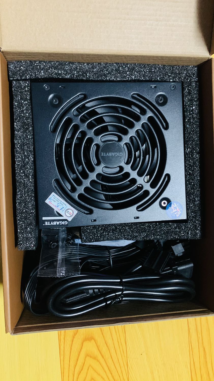 Nguồn mới tinh,  cầm nặng tay lắm luôn, chờ ráp case sẽ đánh giá hoạt động sau Nguồn mới tinh,  cầm nặng tay lắm luôn, chờ ráp case sẽ đánh giá hoạt động sau