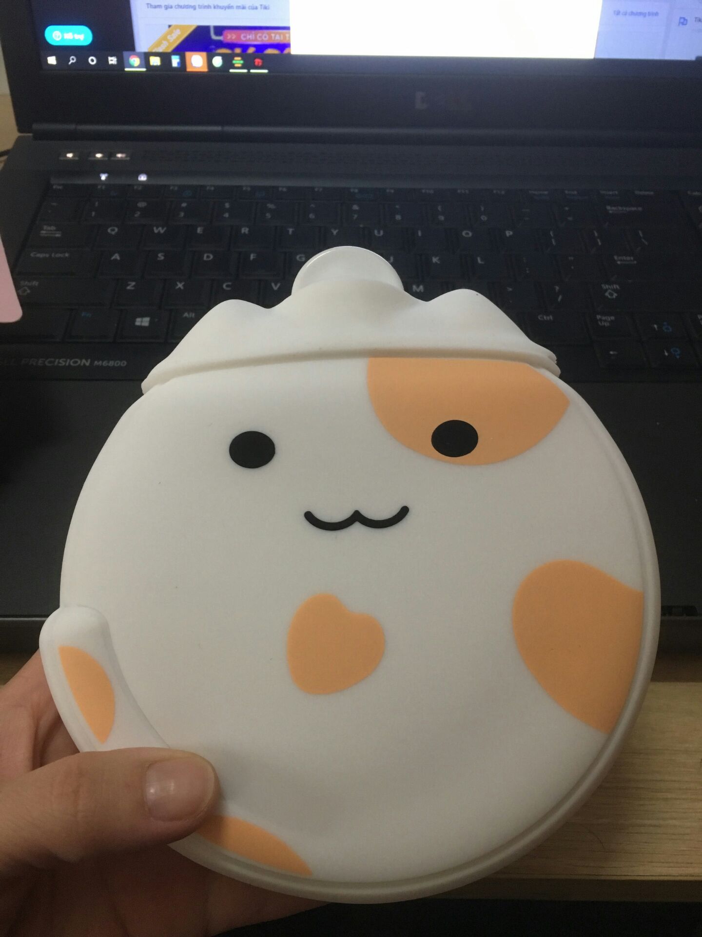 Sản phẩm rất dễ thuơng,  mới dùng thử thây rất ổn. Sản phẩm giữ nóng được tương đối lâu, sắp tới rét tiếp sẽ dùng nhiề hơn đến em này.