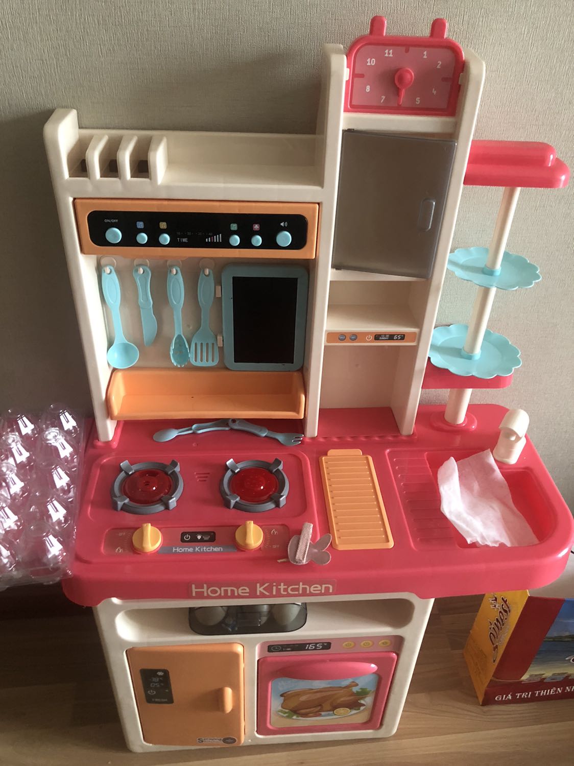 Đồ chơi đẹp, rất nhiều chi tiết, vận chuyện nhanh, đóng gói chắc chắn