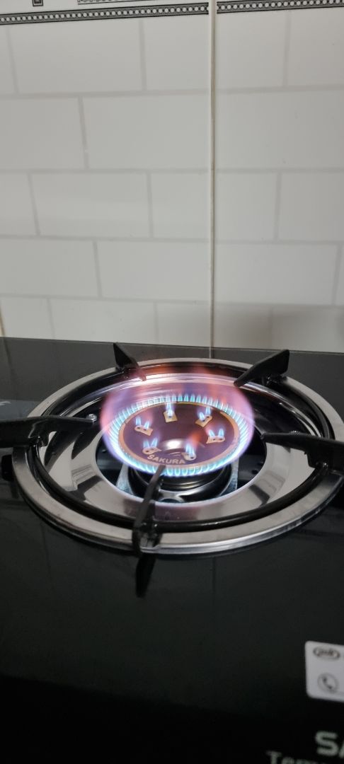 Hàng tốt, giao nhanh đóng gói kĩ, phiếu bảo hành đầy đủ, nút vặn bật bếp đầm tay, bật phát lên luôn