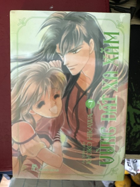 Không có box tặng kèm tập 7 như công bố của nhà xuất bản trẻ.